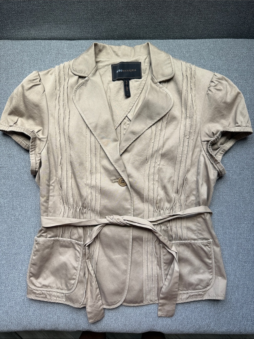 BCBGMaxAzria Beige Short-Sleeve Belted Blazer